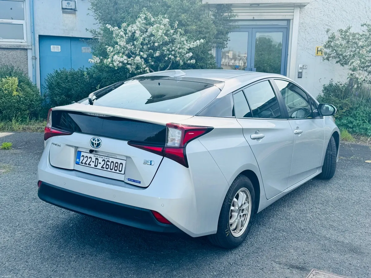 222 Toyota Prius Hyb Stunning Condition Low Miles - Image 3