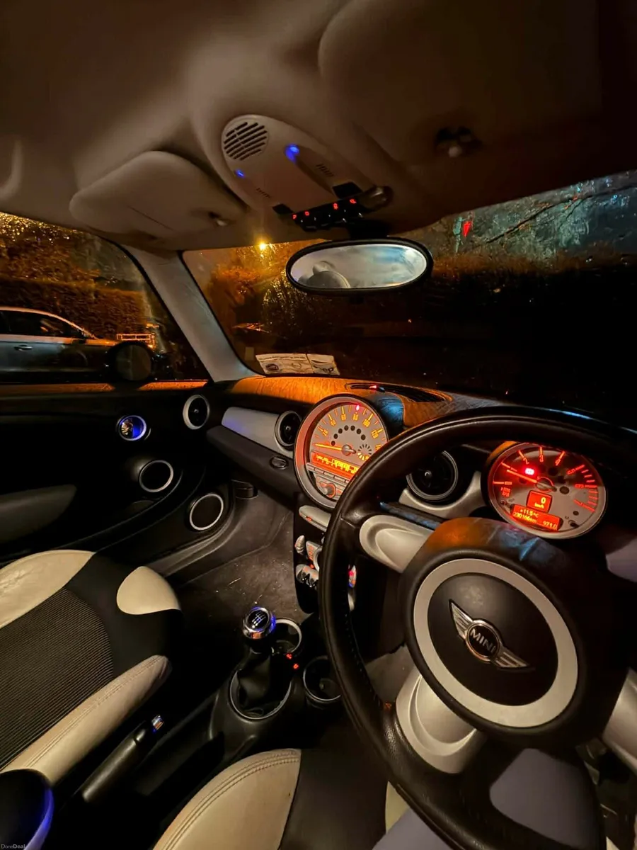 Mini Cooper - Image 4