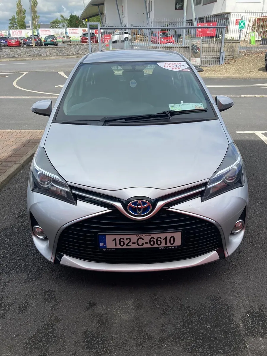 Toyota Yaris Hybrid - Image 1