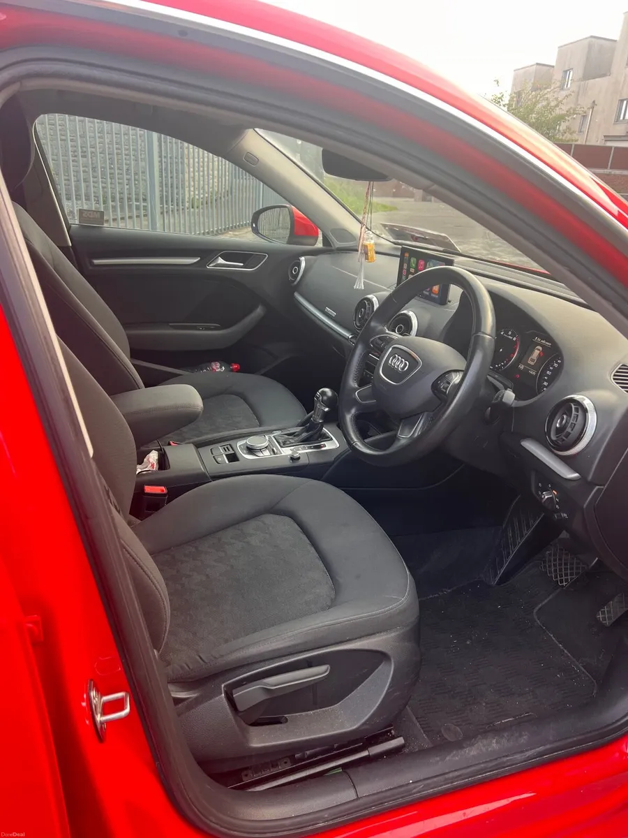 Audi A3 2017 - Image 2