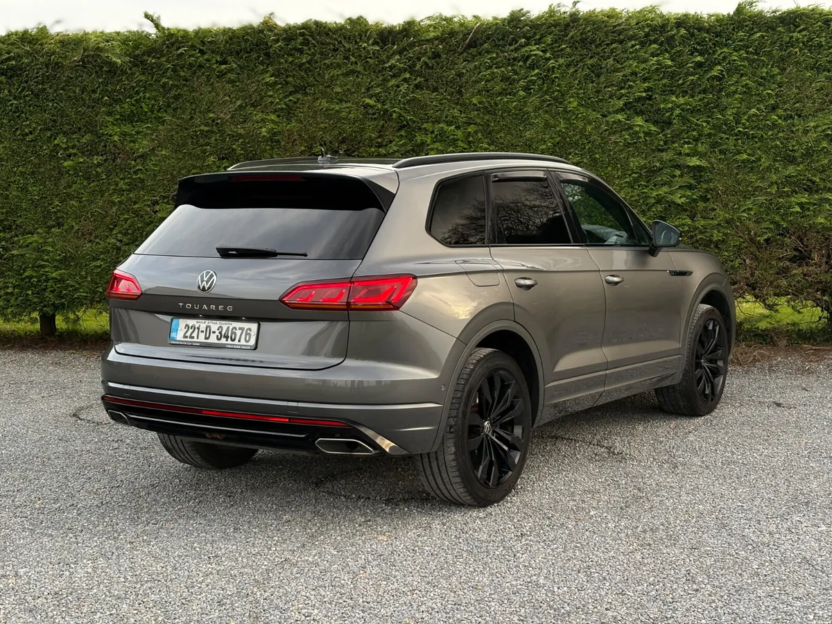 Volkswagen Touareg 2022 - Image 4