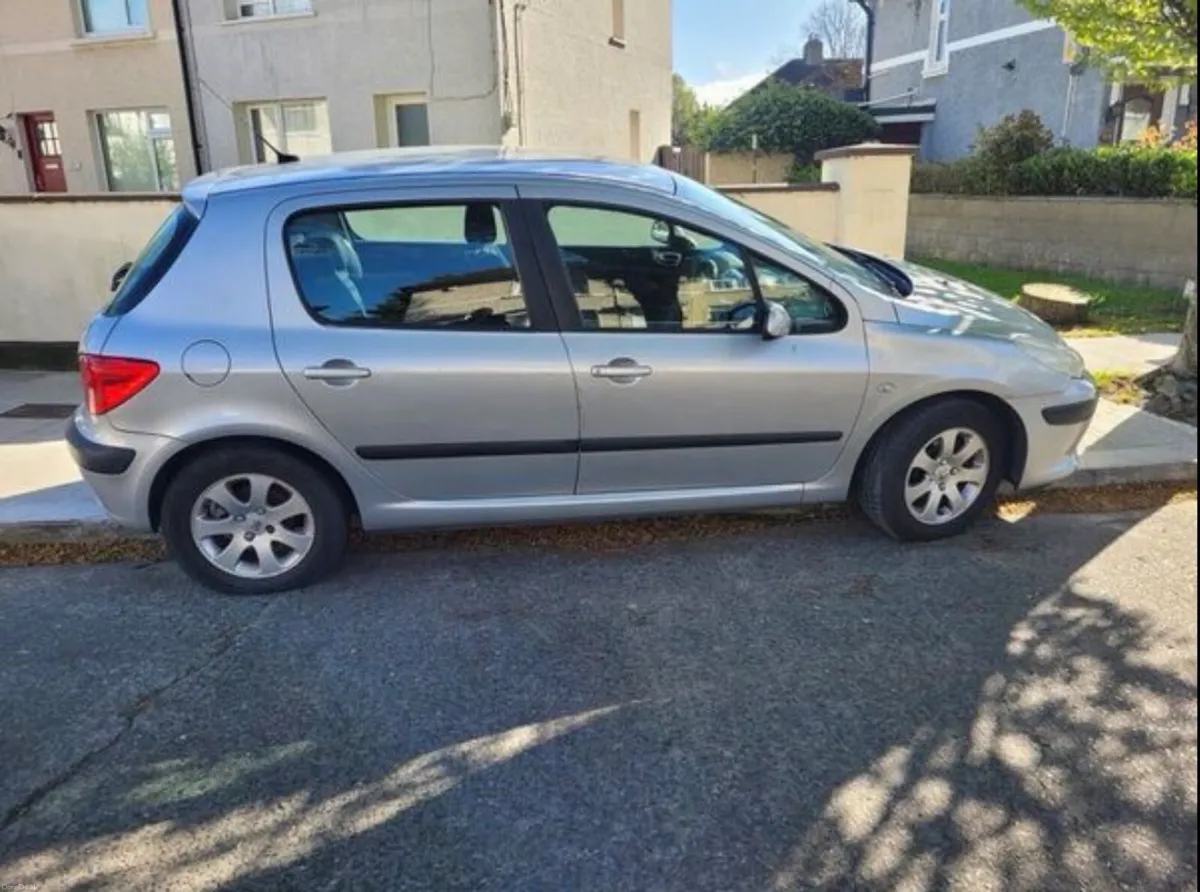 08 Peugeot 307 - Image 2