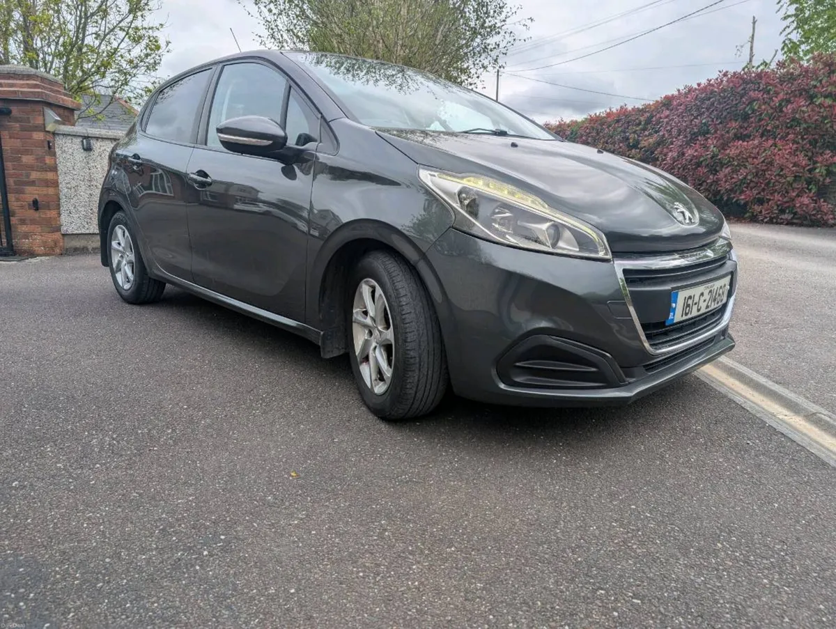 Peugeot 208 1.2 perrol - Image 3