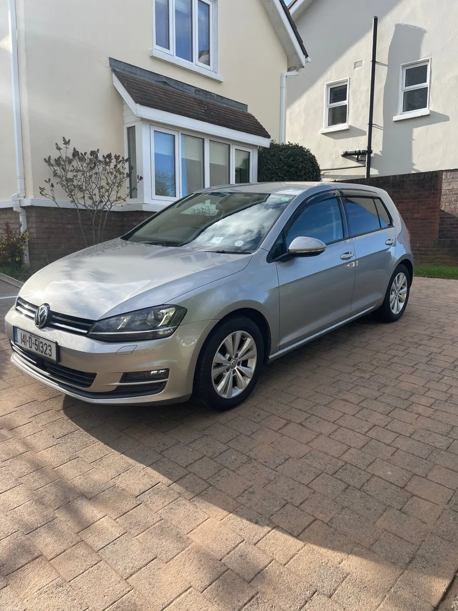 VW Golf-Auto-low mileage-High Spec-Immaculate - Image 3