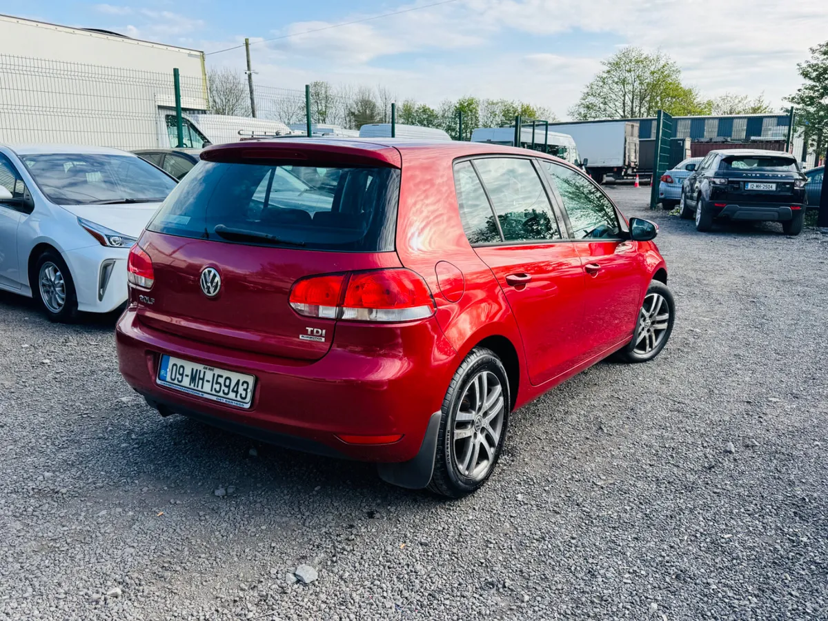 Volkswagen Golf 2009 - Image 3