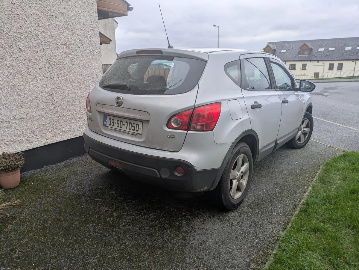 Nissan Qashqai 2009 - Image 4