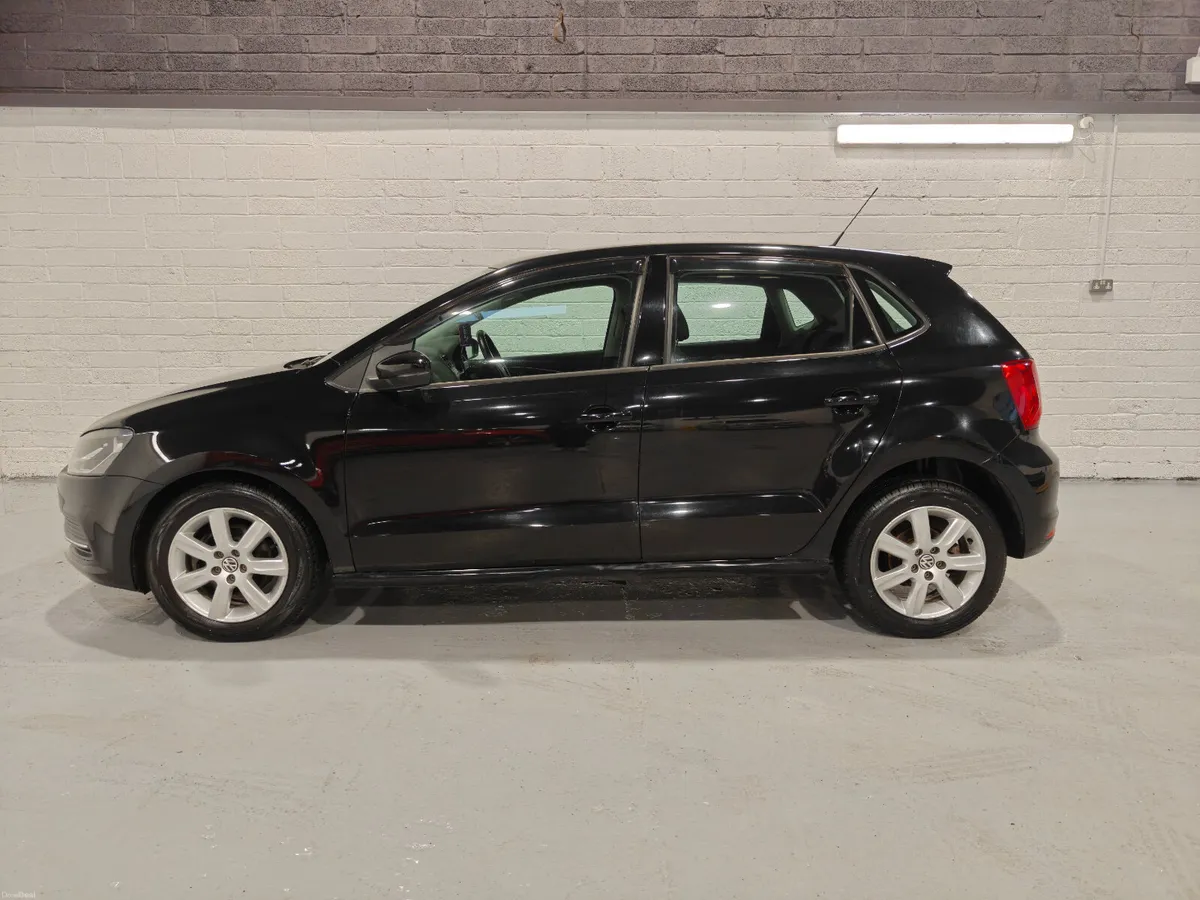2015 VOLKSWAGEN POLO 1.2L AUTOMATIC - Image 3