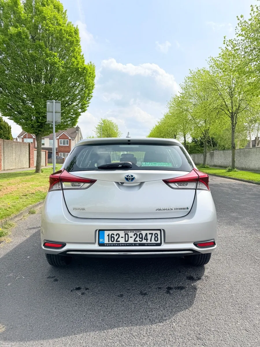 TOYOTA AURIS - Image 4