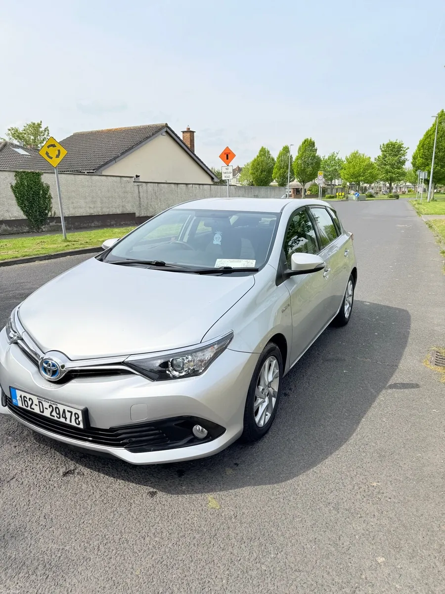TOYOTA AURIS - Image 3