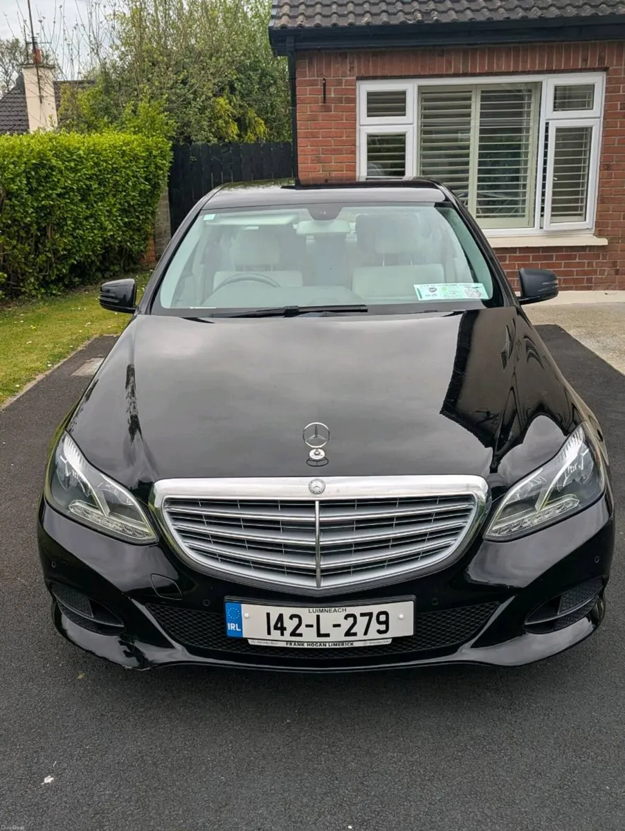 Mercedes E200 - Image 2