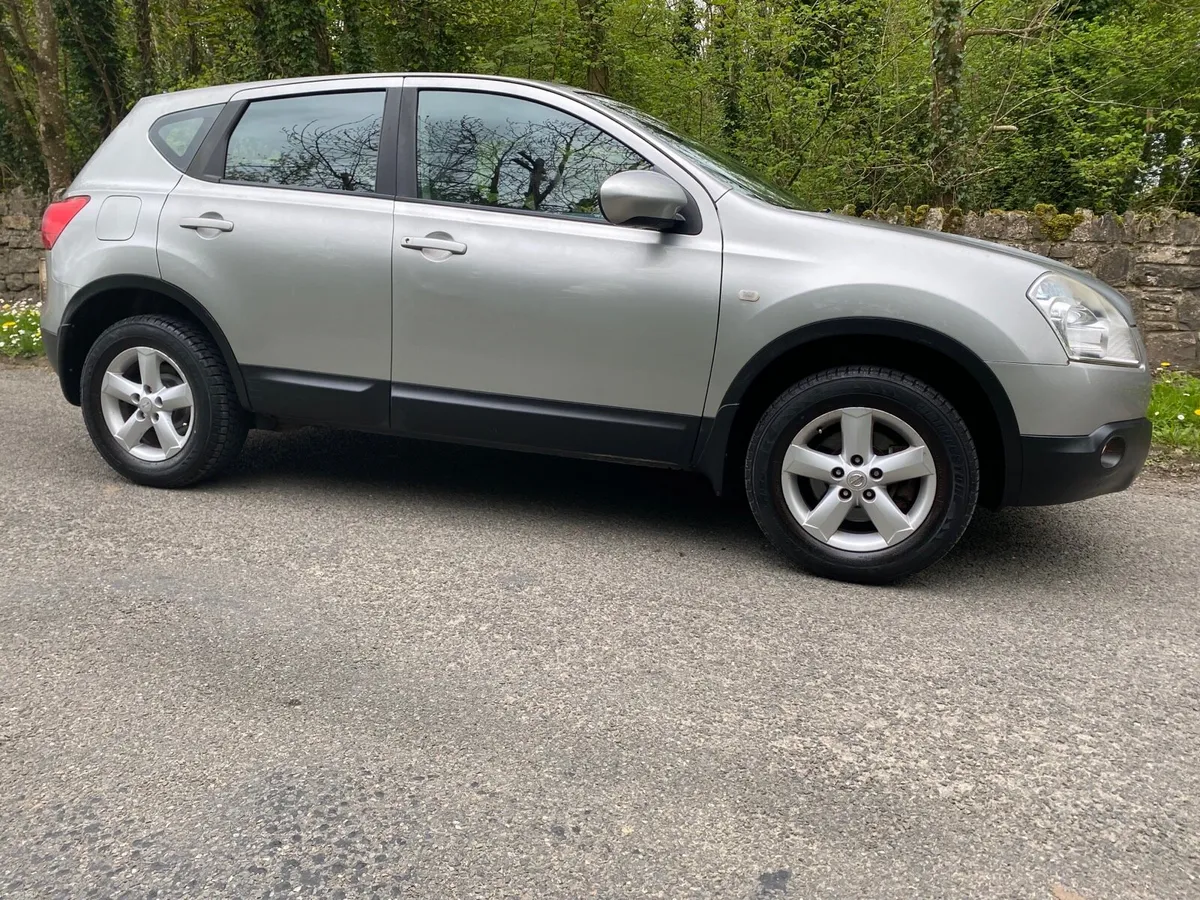 NISSAN QASHQAI LIKE NEW PETEOL MCT &TAX - Image 3