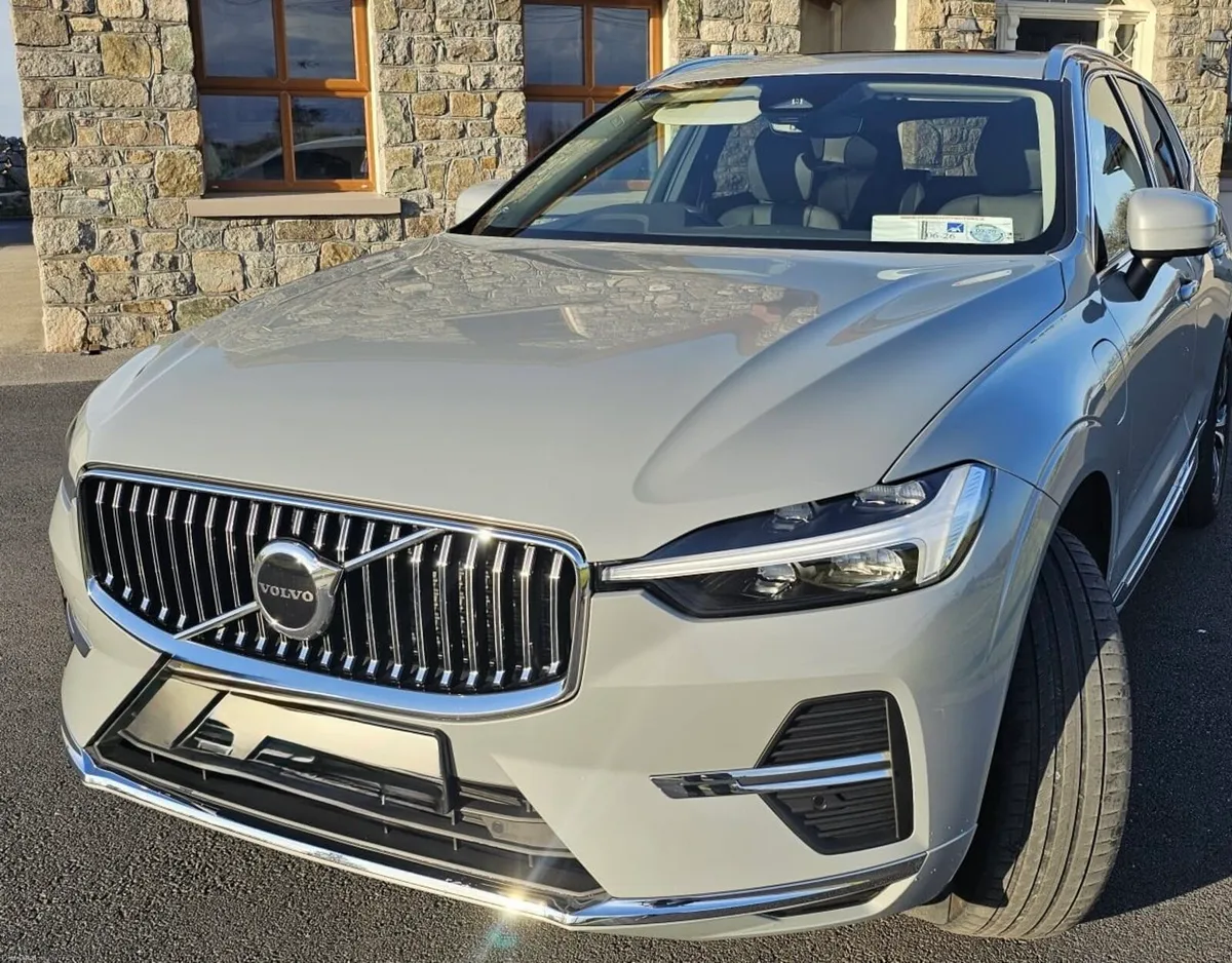 Volvo XC60 Core T6 for sale - Image 2