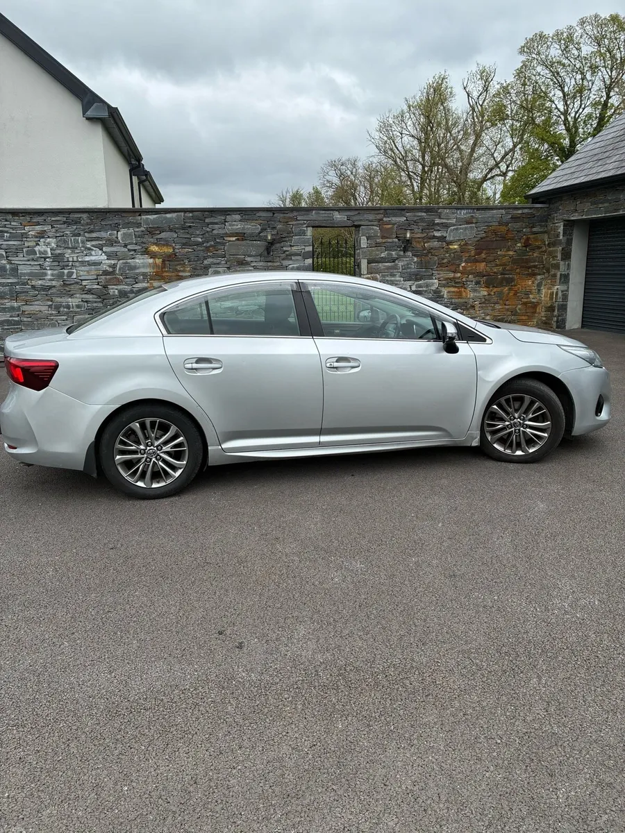Toyota Avensis 2017 - Image 3