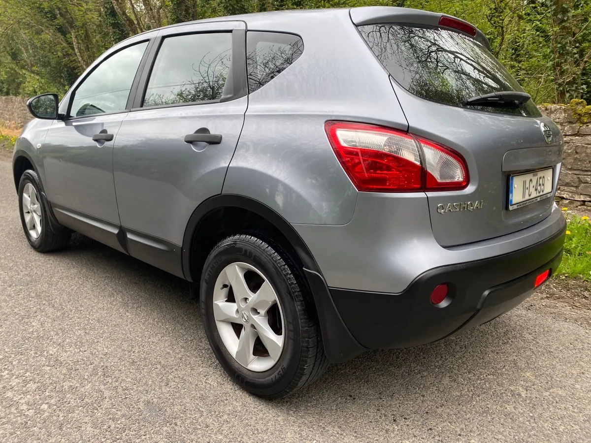 NISSAN QASHQUAI AS NEW PETEOL LOW KMS MINT - Image 2