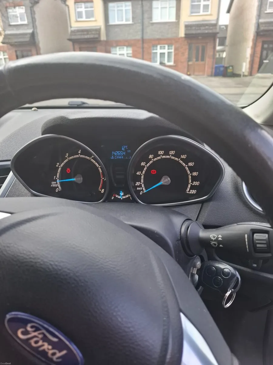 Ford Fiesta 2014 - Image 4
