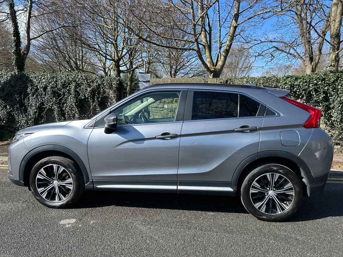 2019 MITSUBISHI ECLIPSE CROSS PETROL PARKING CAMER - Image 4