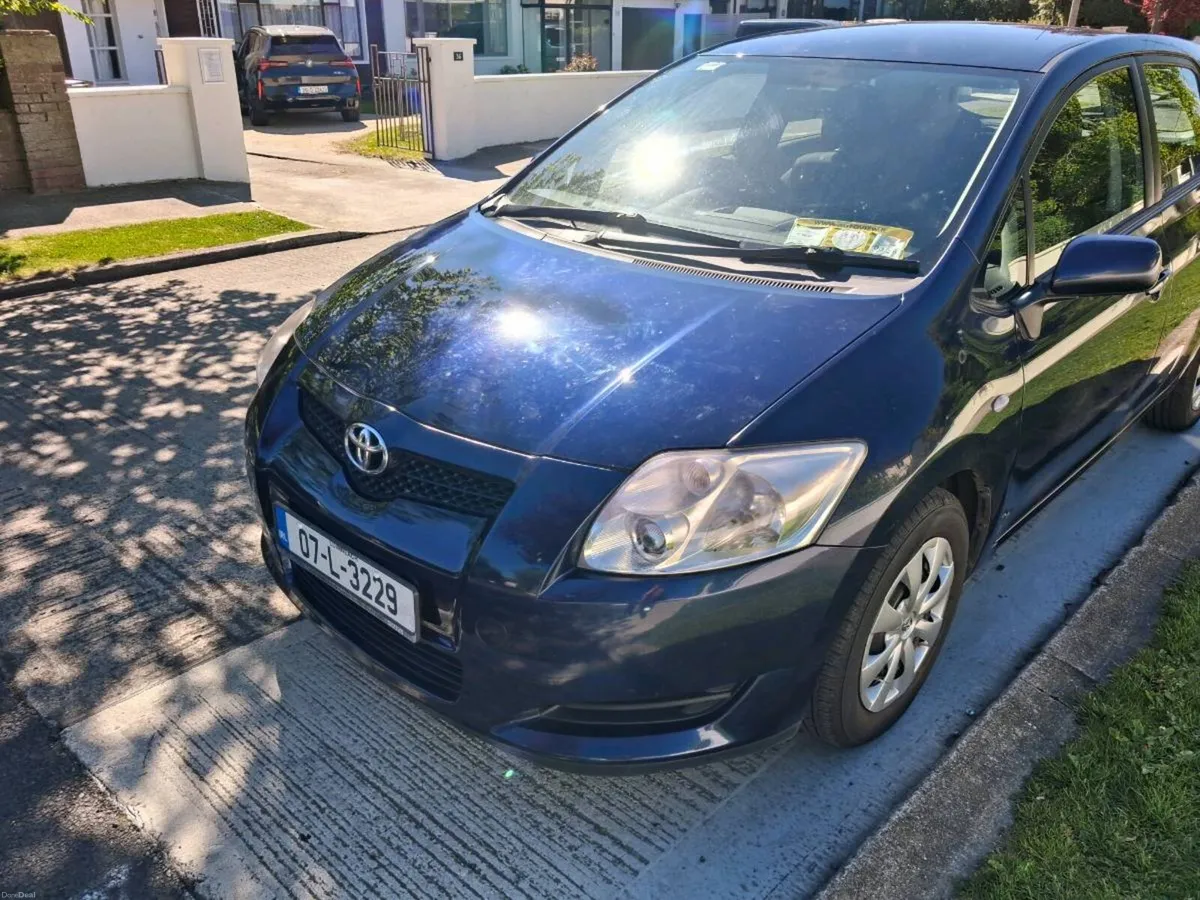 Toyota auris 1.4 5dr terra - Image 1