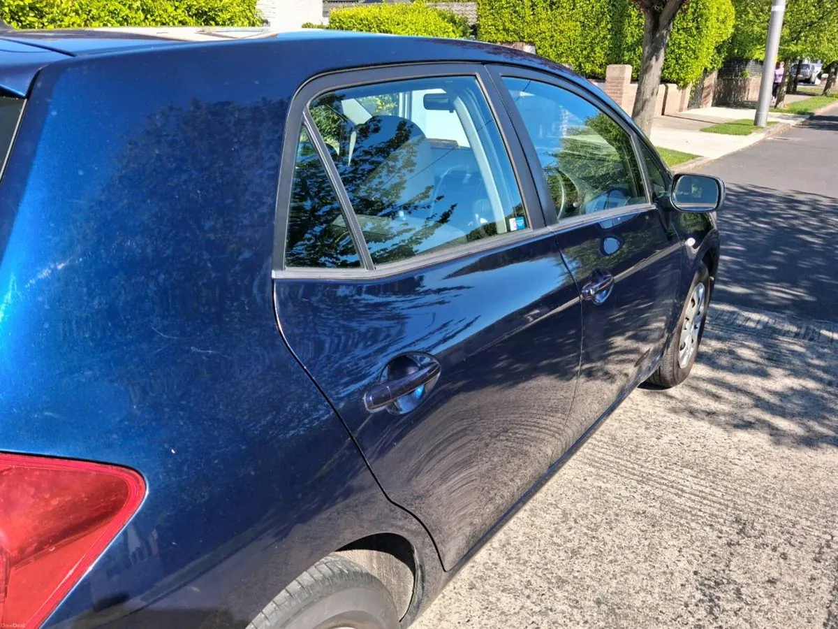 Toyota auris 1.4 5dr terra - Image 3