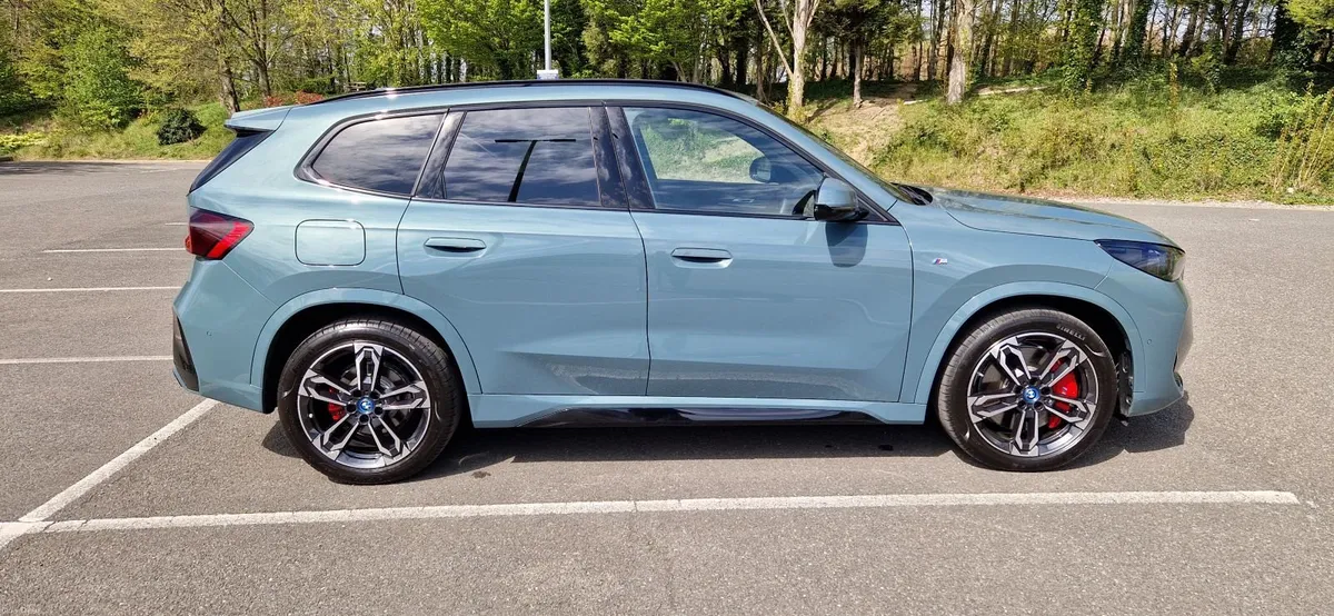 BMW iX1 eDrive20 M Sport 2025 - Image 3