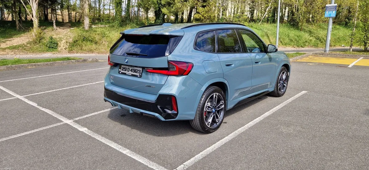 BMW iX1 eDrive20 M Sport 2025 - Image 4