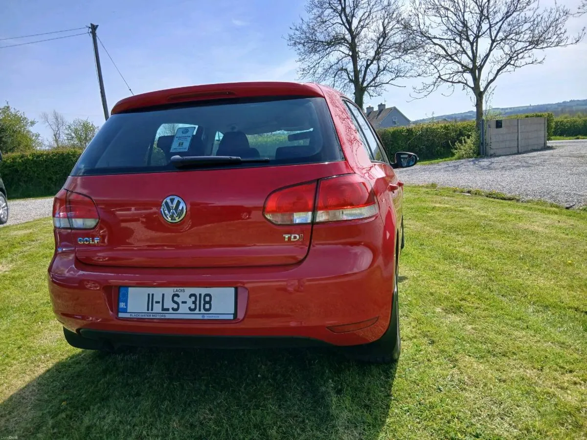 VOLKSWAGEN GOLF 1.6TDI AUTOMATIC - Image 4