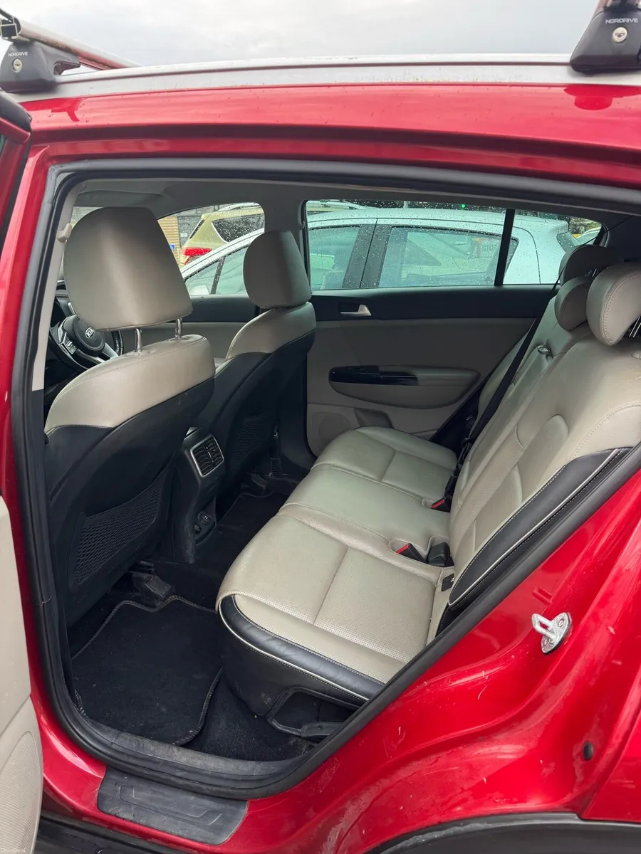 Kia Sportage K3 1.6D, Irish car, only 161K KM - Image 3