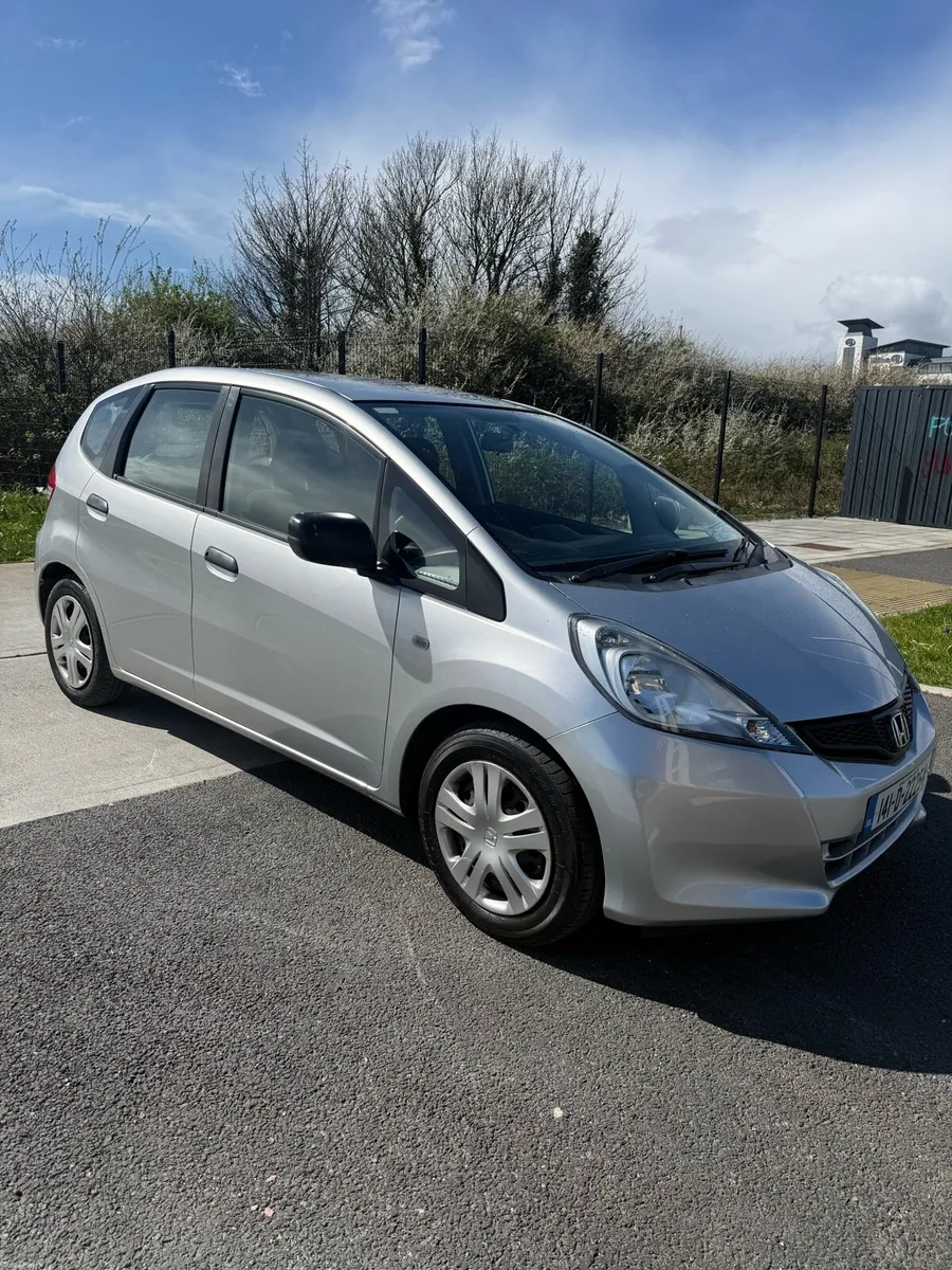 Honda jazz 1.2 petrol Nct 8/26 Tax 5/26 - Image 1