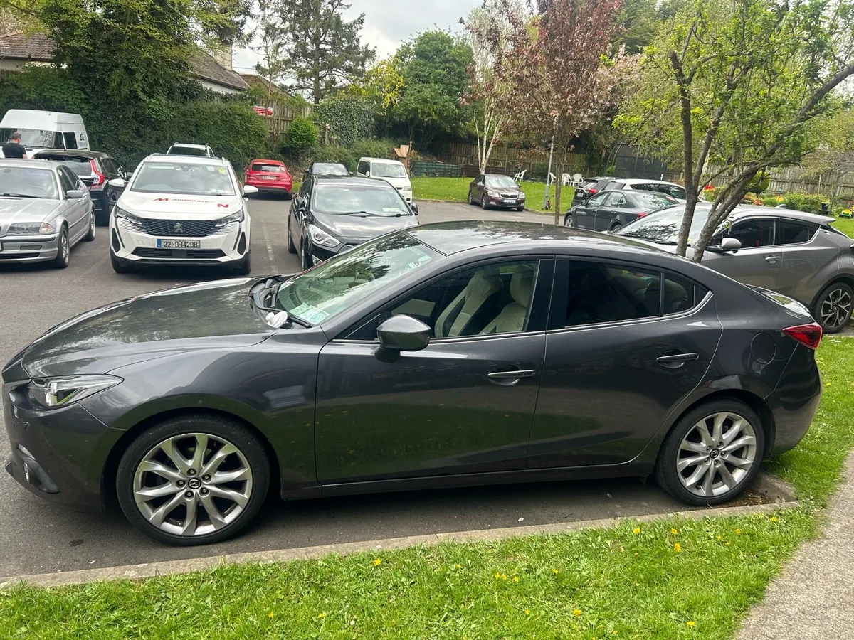 Mazda 3 saloon 2014 top spec & low mileage - Image 3