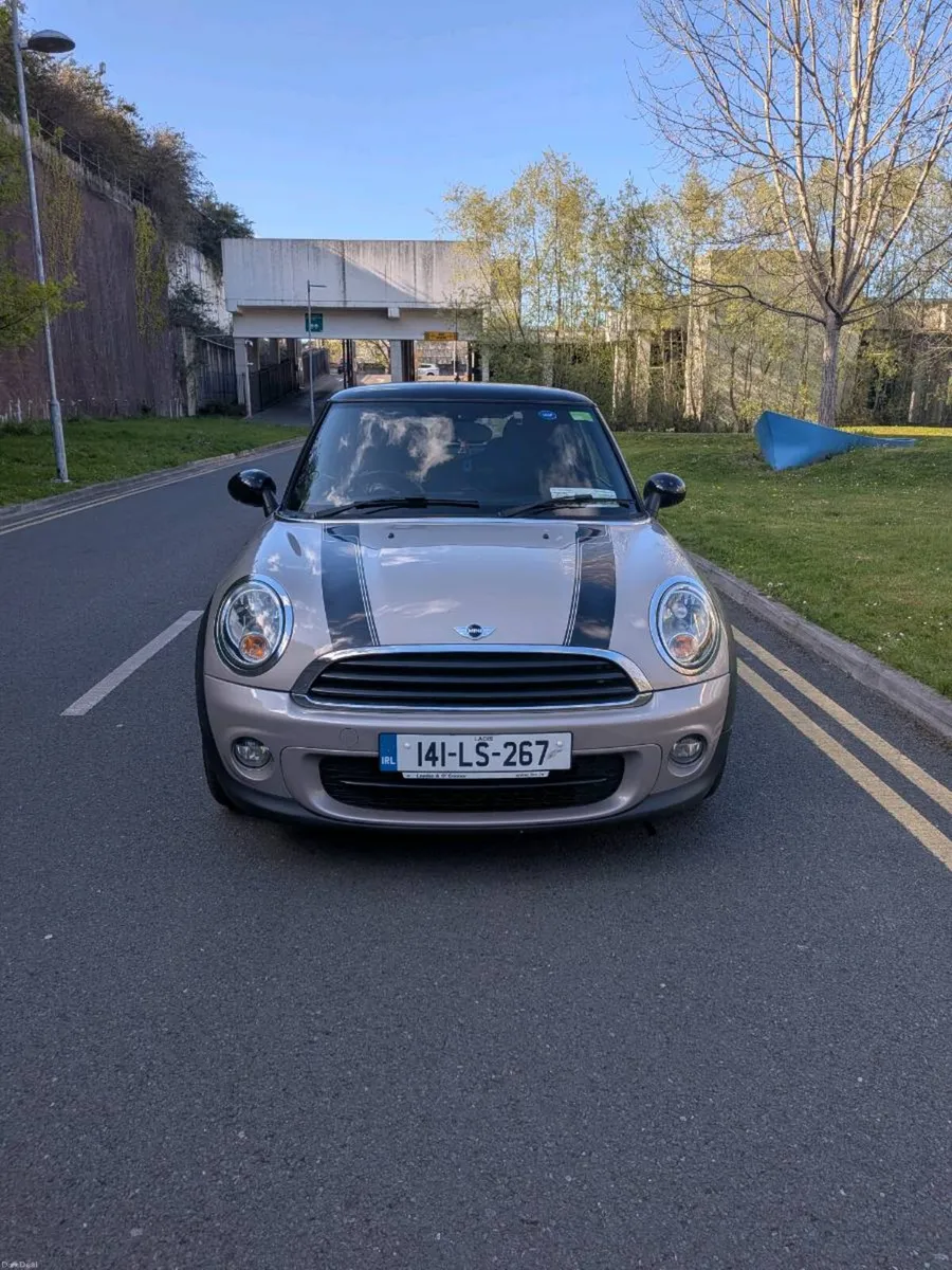 Mini Cooper One D Baker Street - Image 3