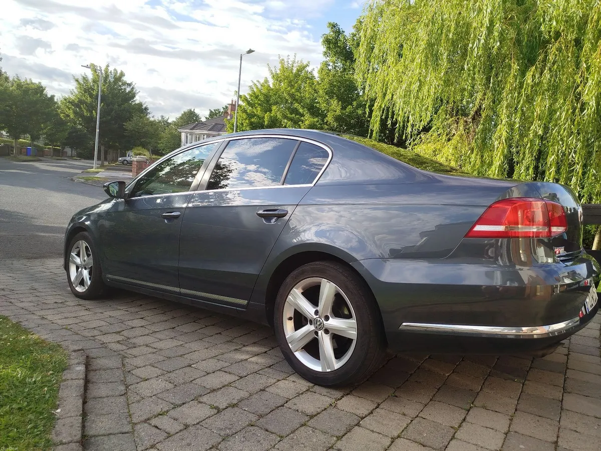 Passat 2.0 TDI – Low km – Very clean - Image 2