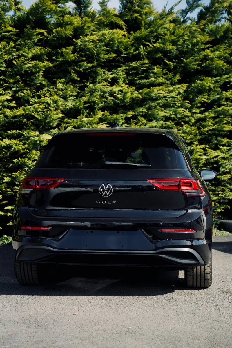 Volkswagen Golf 2.0 2023 - Image 4