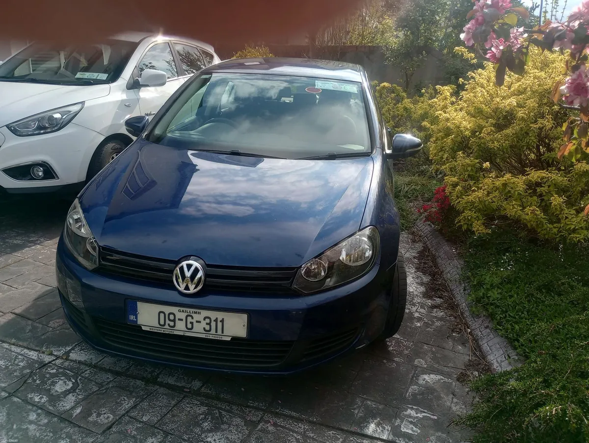 Volkswagen Golf 2009 - Image 2