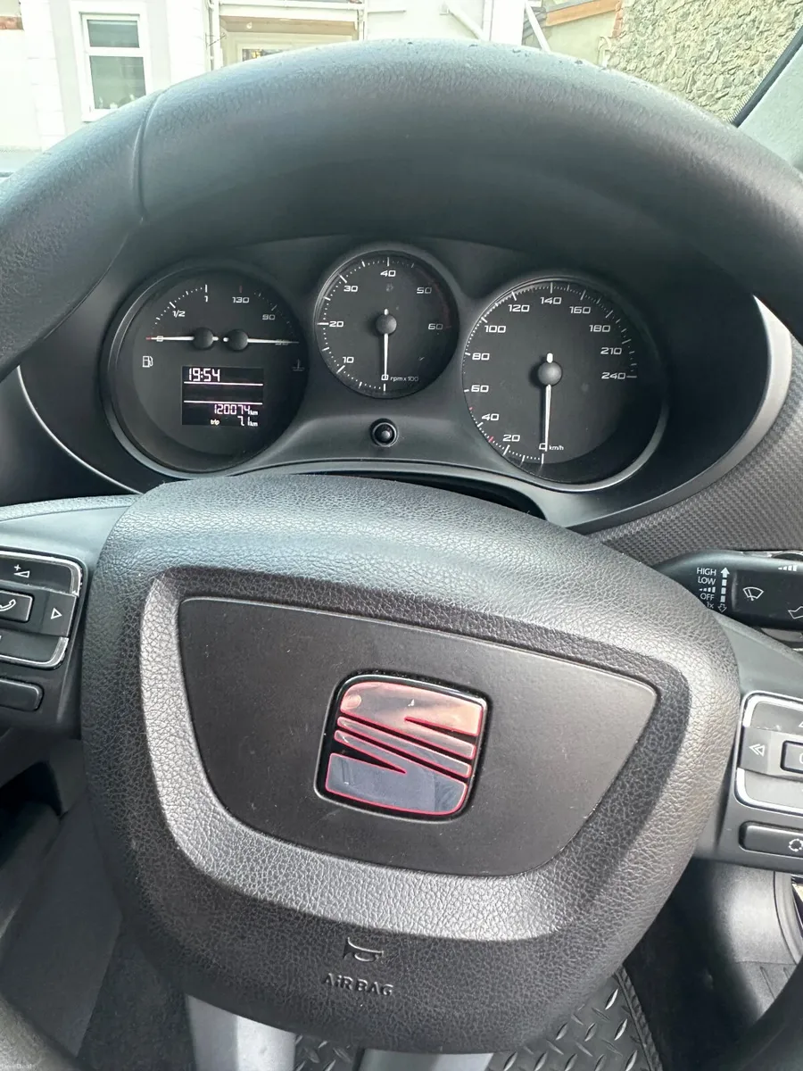 SEAT Leon 2011 - Image 3