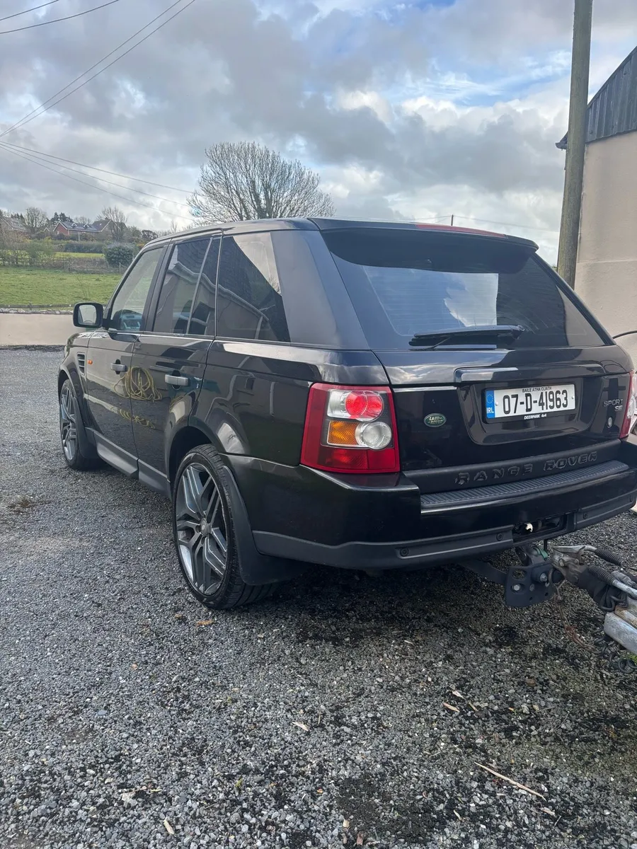 Range Rover sport crew cab - Image 3