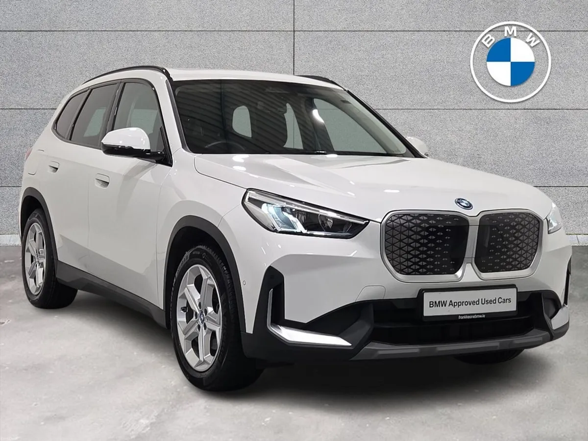 BMW iX1 eDrive20 Sport - Image 1