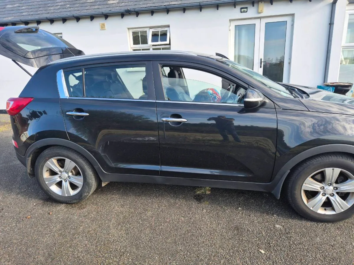 2012 Kia Sportage EX MT 1.7DSL - Image 2