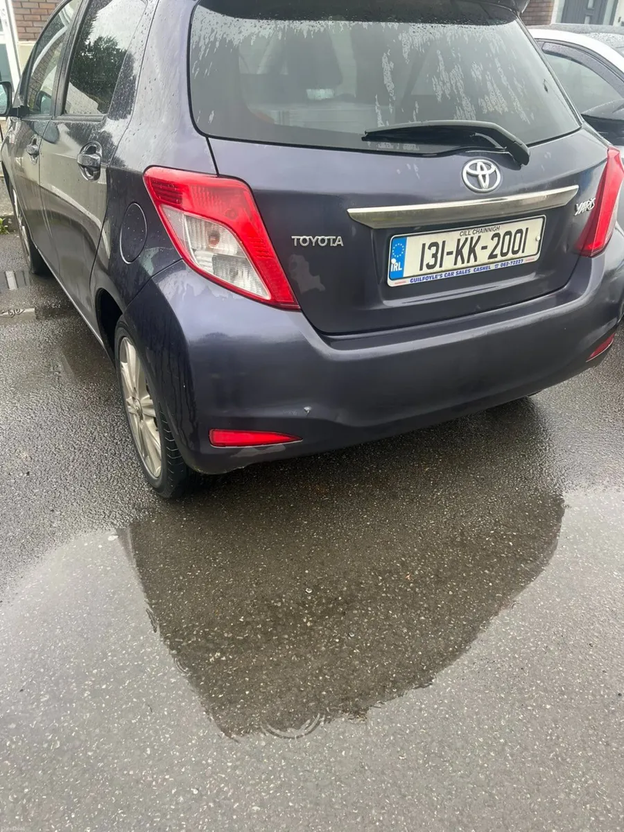 Toyota Yaris 2013 - Image 3