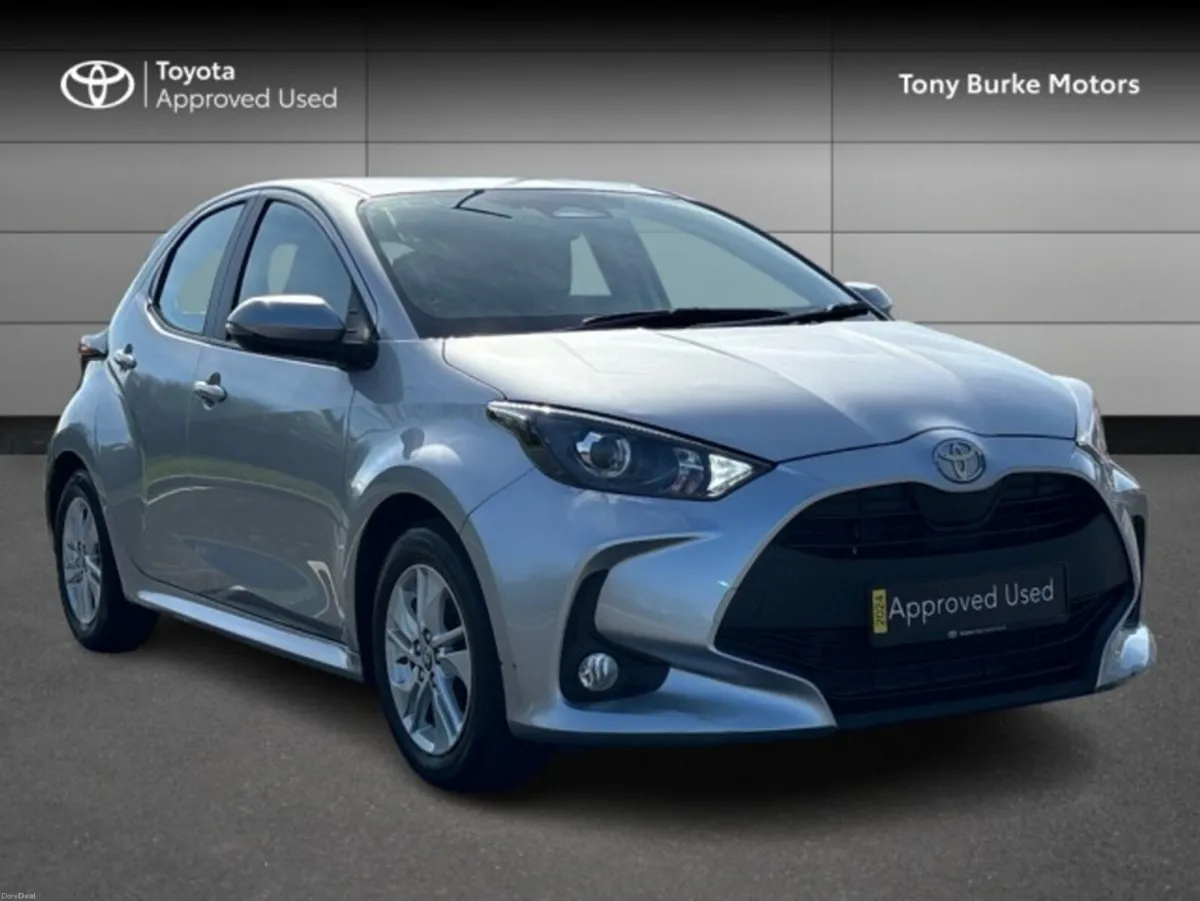 Toyota Yaris - Hybrid - New Generation - Luna Edit - Image 1