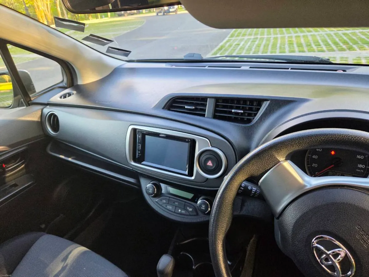 Toyota Yaris - Image 4
