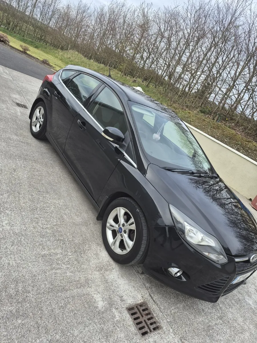 Ford Focus 2012 - Image 1