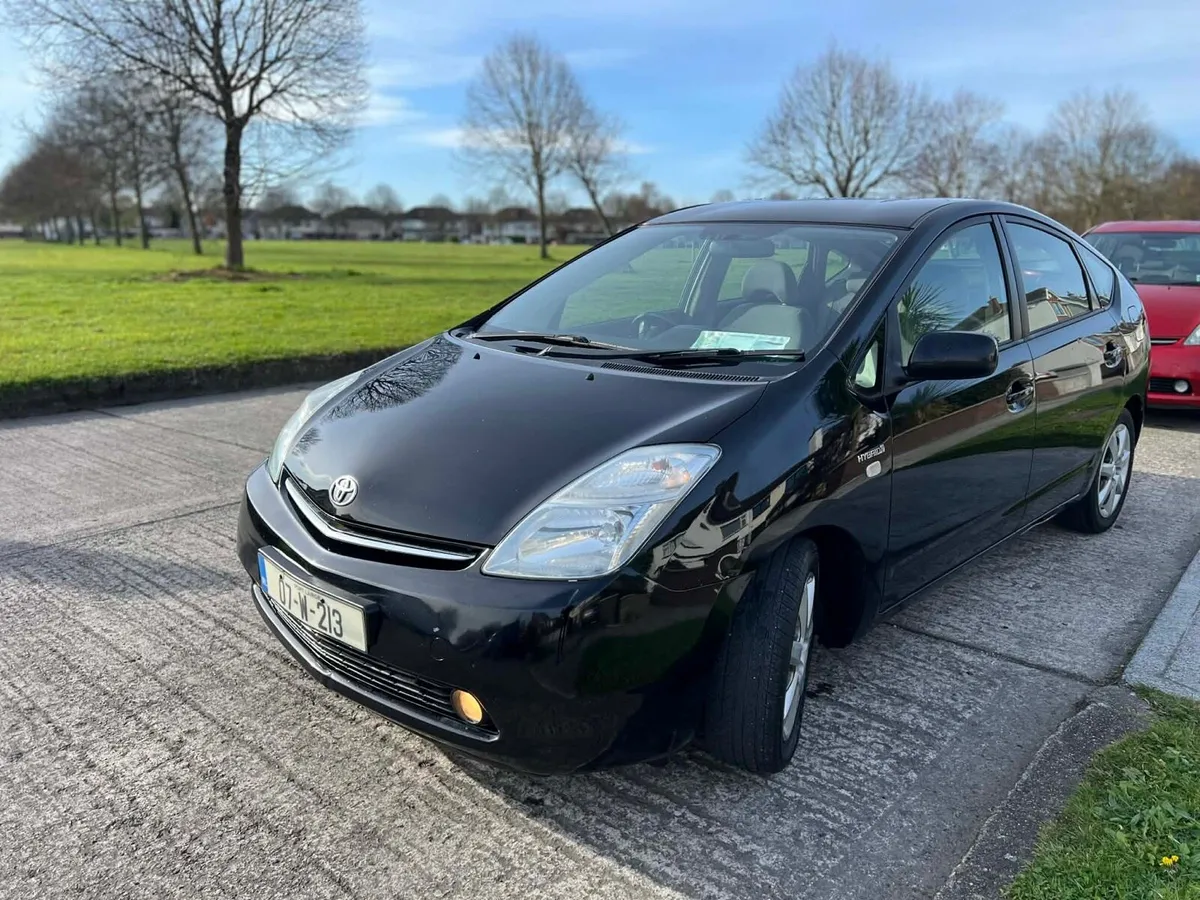 Toyota Prius 1.5 hybrid - Image 2