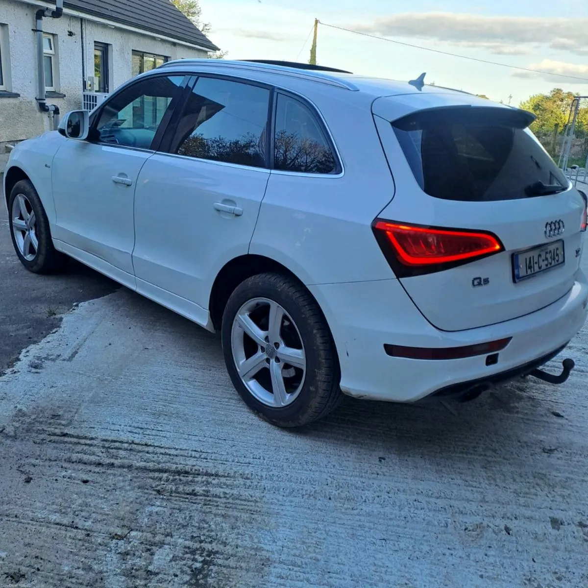 2014 Audi Q5 S-Line Quattro 4WD - Image 4