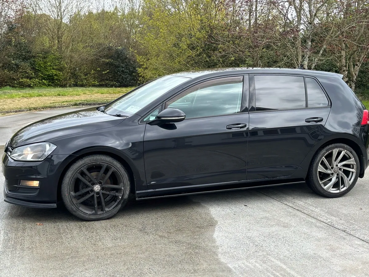 VW Golf - Image 2