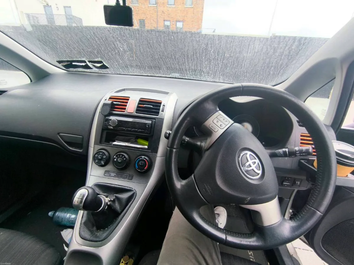 AURIS 2007 - Image 4