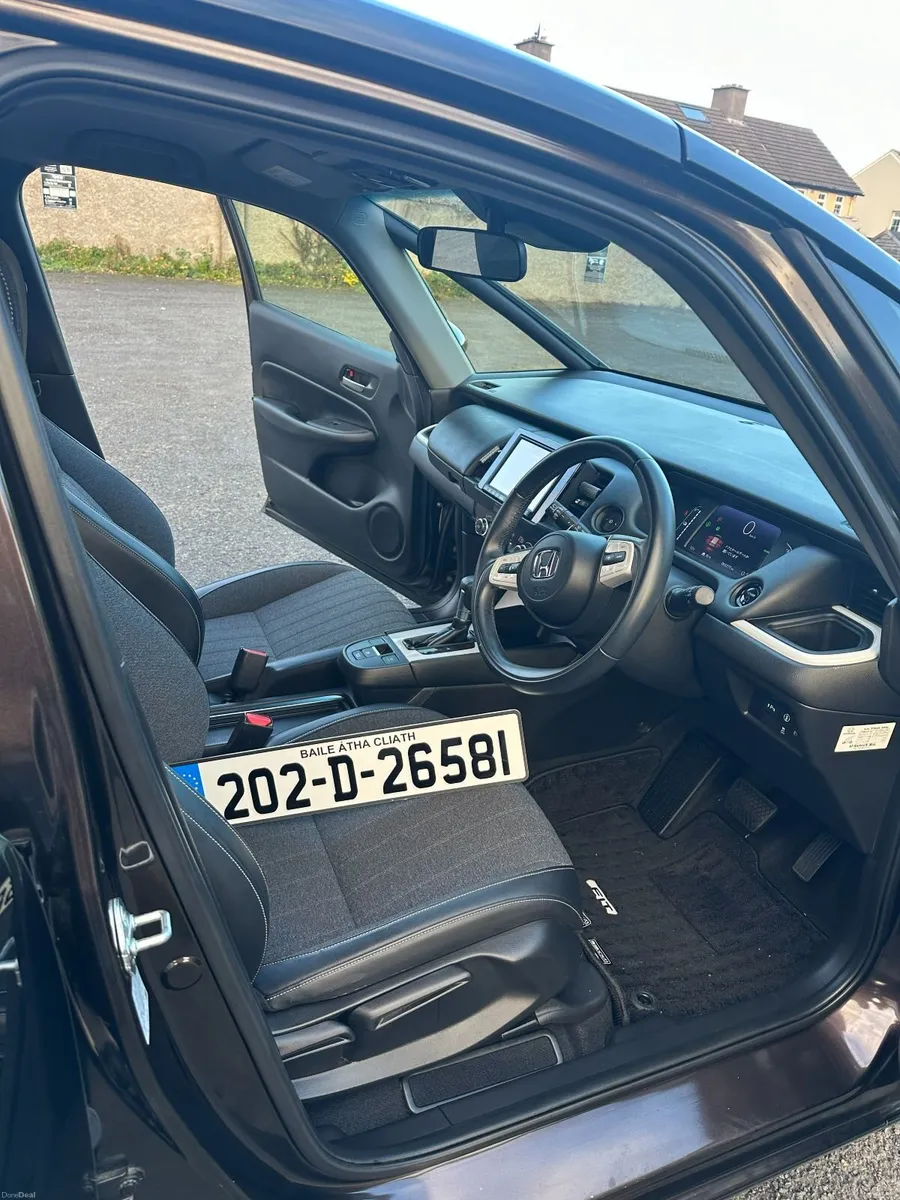 Honda Fit 2020 - Image 2