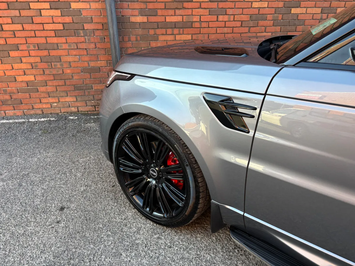 202D Range Rover Sport HSE Dynamic *N1* *5 Seats* - Image 3