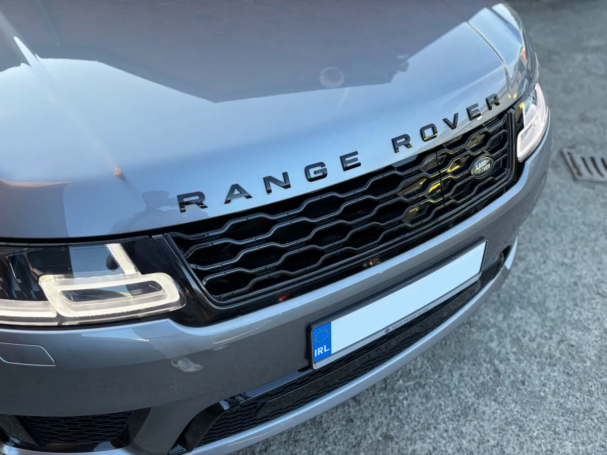 202D Range Rover Sport HSE Dynamic *N1* *5 Seats* - Image 4
