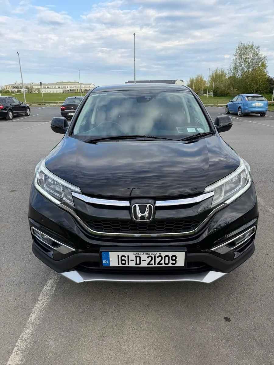 Honda CR-V 2016 low milage - Image 1