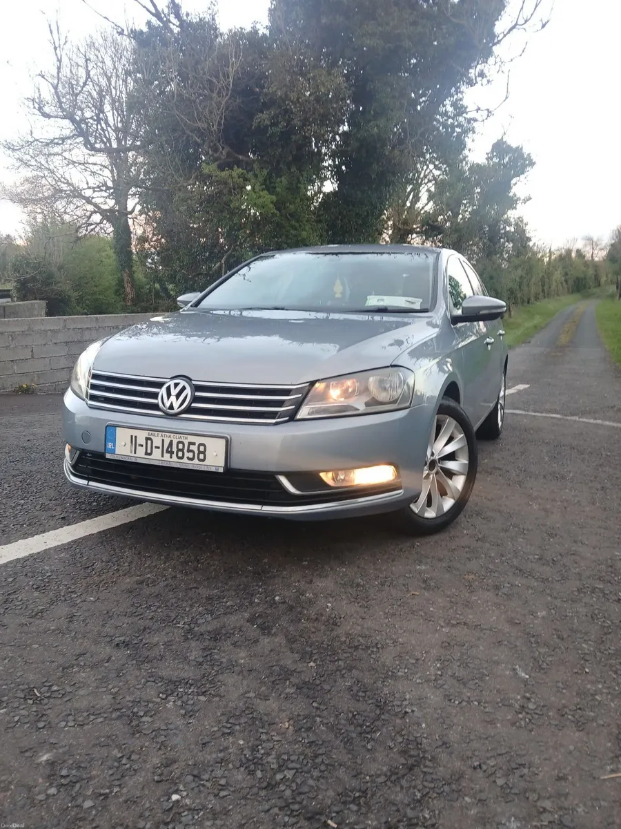 Volkswagen Passat 2011 - Image 1