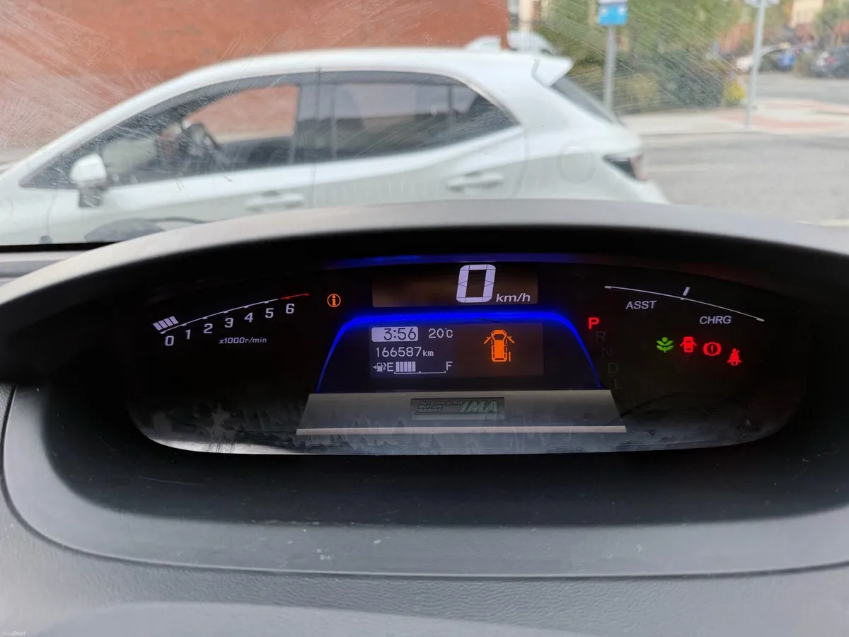 Honda freed hybrid 2012 - Image 2